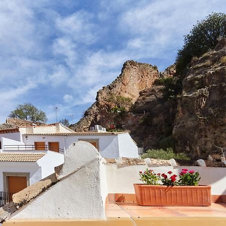 Vila Casa Del Alamo Cambil Exteriér fotografie