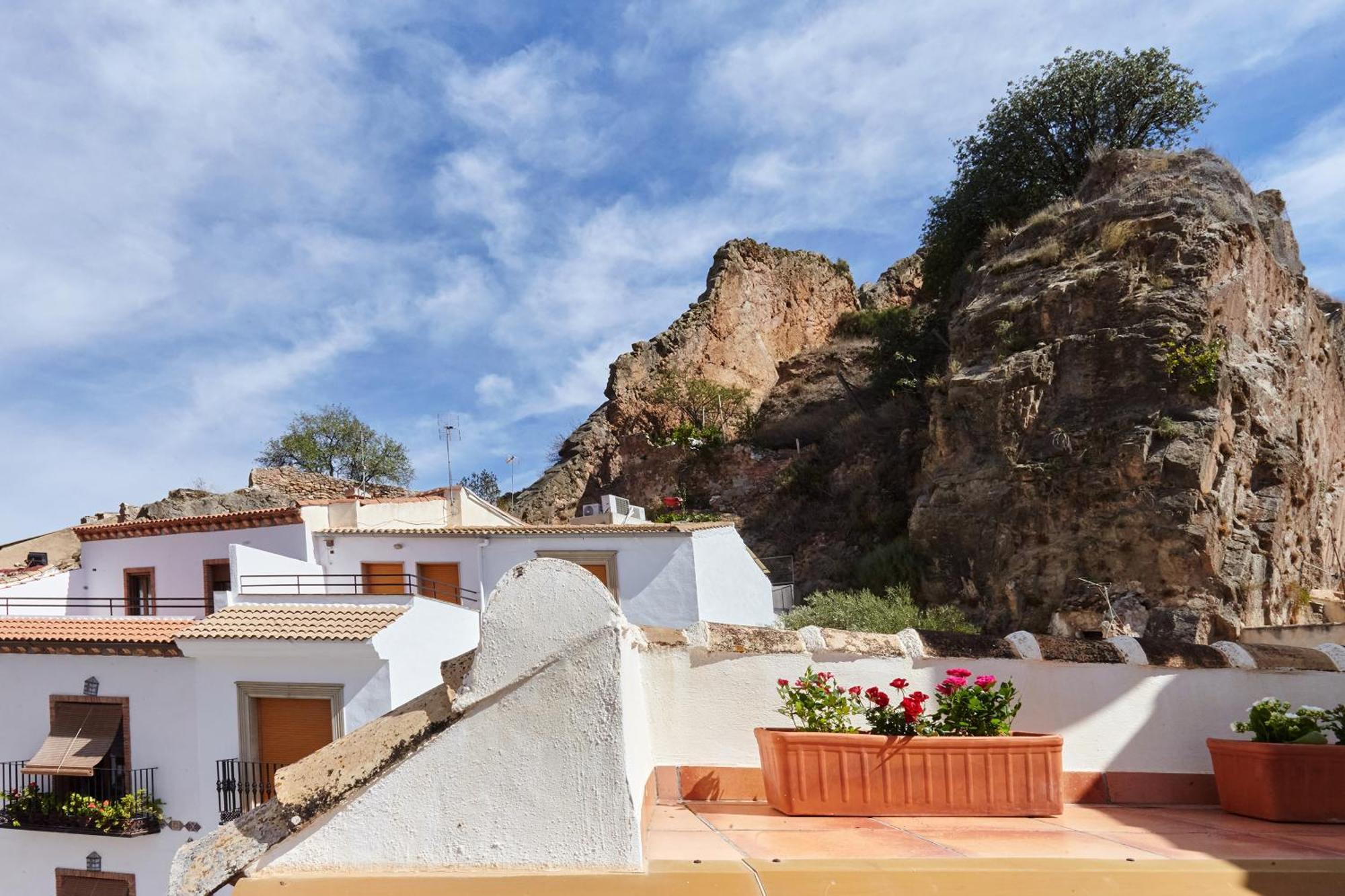 Vila Casa Del Alamo Cambil Exteriér fotografie